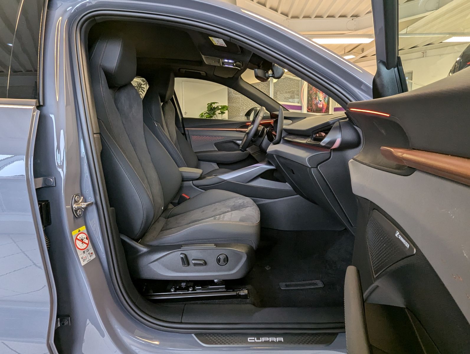 CUPRA Terramar 2.0 VZ 4D Drive-XL HUD Matrix Pano 20" - Image 16