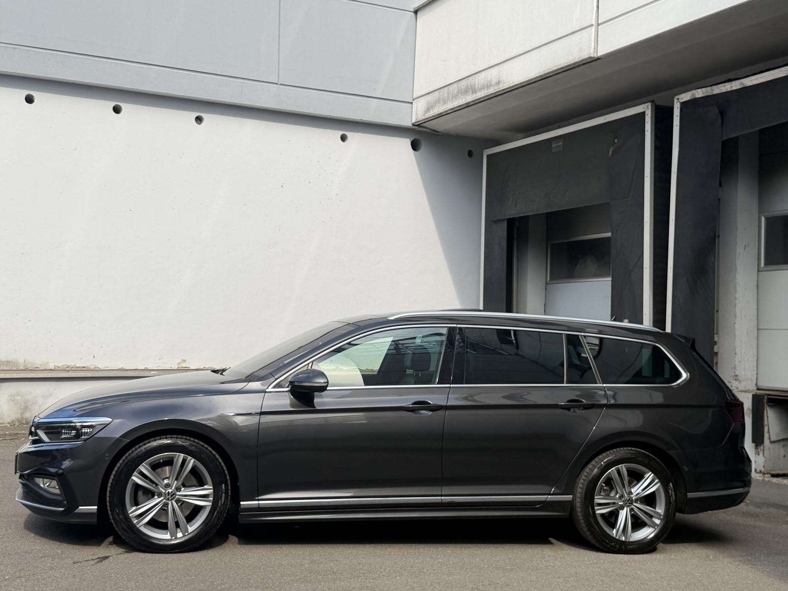 Volkswagen Passat R-Line LED Virtual Pano Massage H&K AHK
