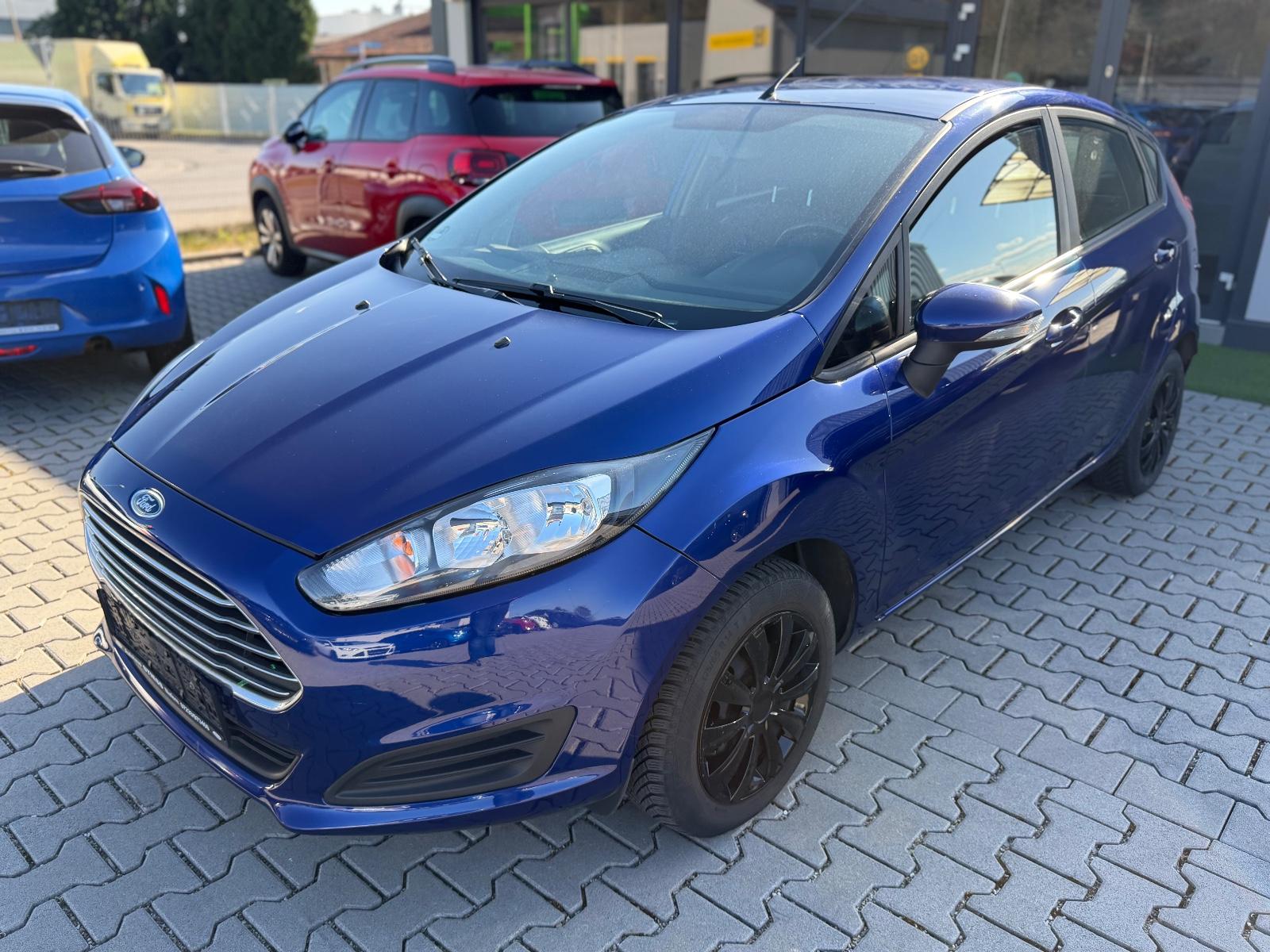 Ford Fiesta Scheckheft Gepflegt ZHW Neu Tüv Au Neu