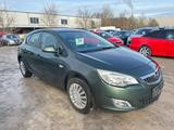 Opel Astra J Lim. Edition*TÜV NEU*2. HAND* - Opel Astra aus 2010: H