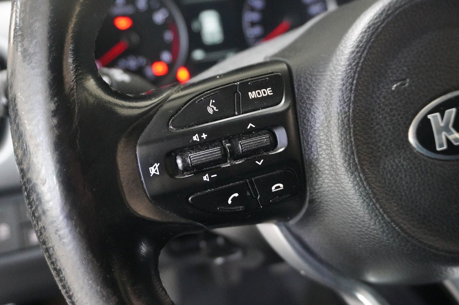 Fahrzeugabbildung Kia Rio 1.0 T-GDI SPIRIT 5-TÜR NAVI/LED/KAMERA/DAB+