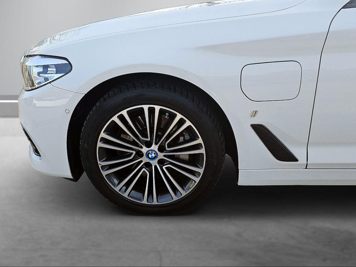 BMW 530 e Sport Line | LED | Navi | Kamera | SHZ