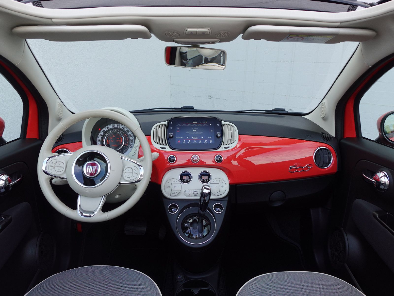 Fahrzeugabbildung Fiat 500C 1.2 LOUNGE Automatik Klima,LM-Felgen,USB