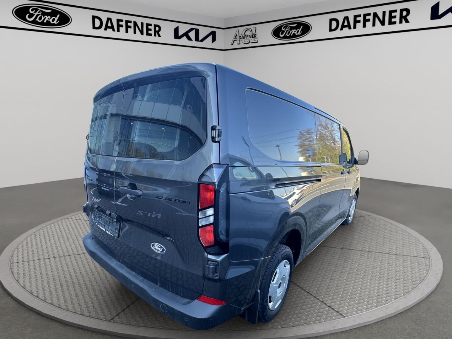 Fahrzeugabbildung Ford Transit Custom Kasten 300 L2 Trend FWD 2.0 EcoBl