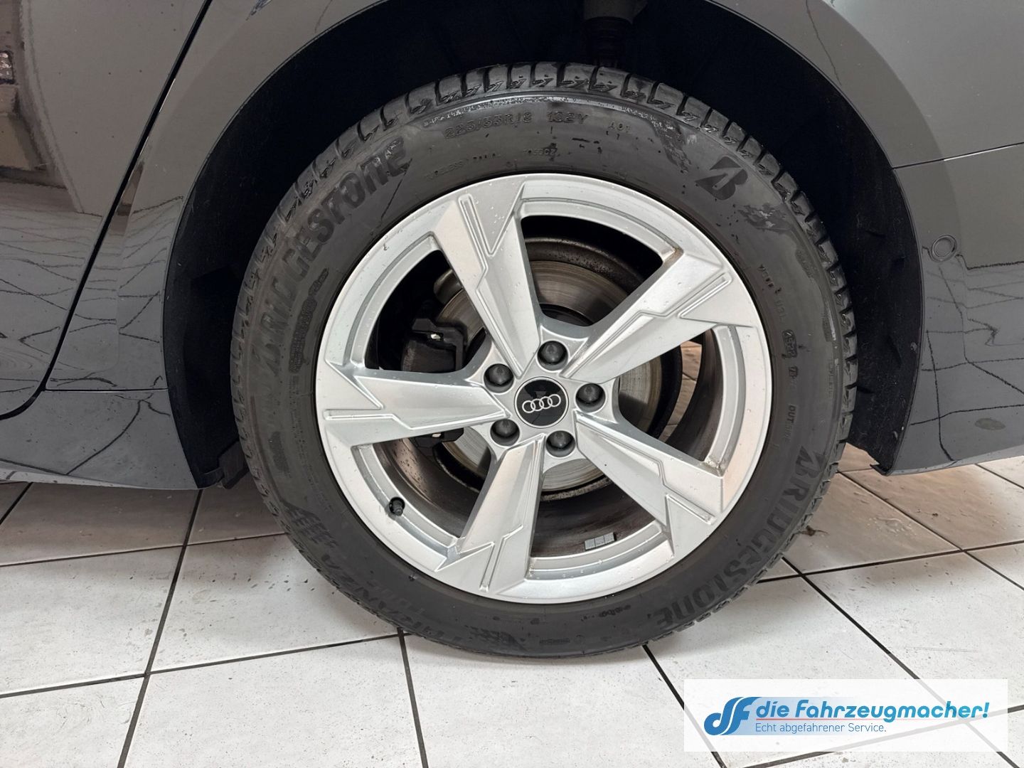 Fahrzeugabbildung Audi A6 Avant 35 TDI sport Navi Digitales Cockpit LED