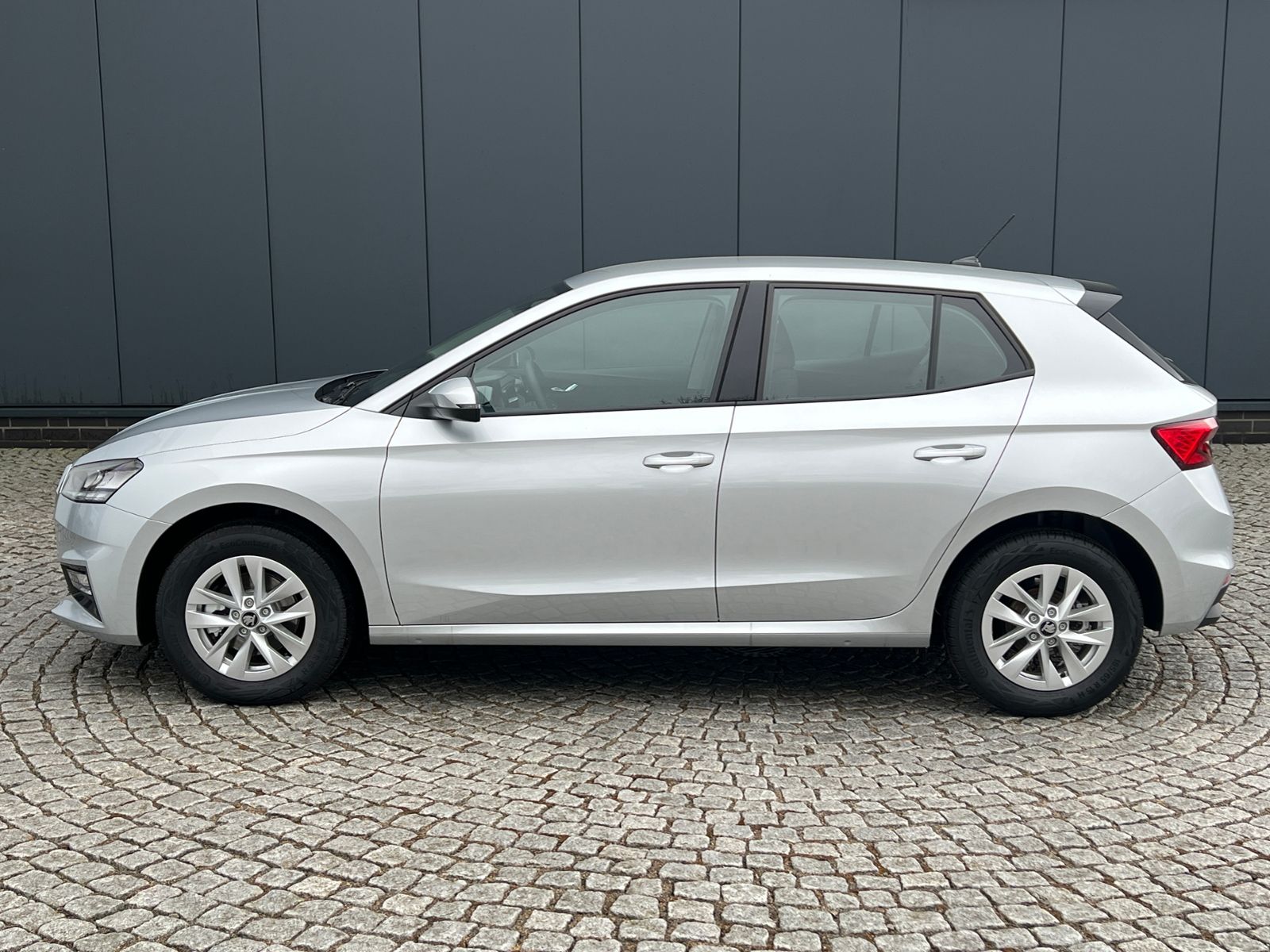 Fahrzeugabbildung SKODA Fabia Selection Edition 130 1.0 TSI DSG *Garanti