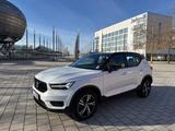 Volvo XC40 R Design AWD Leder Kamera LED - Volvo XC40 Gebrauchtwagen in Hannover