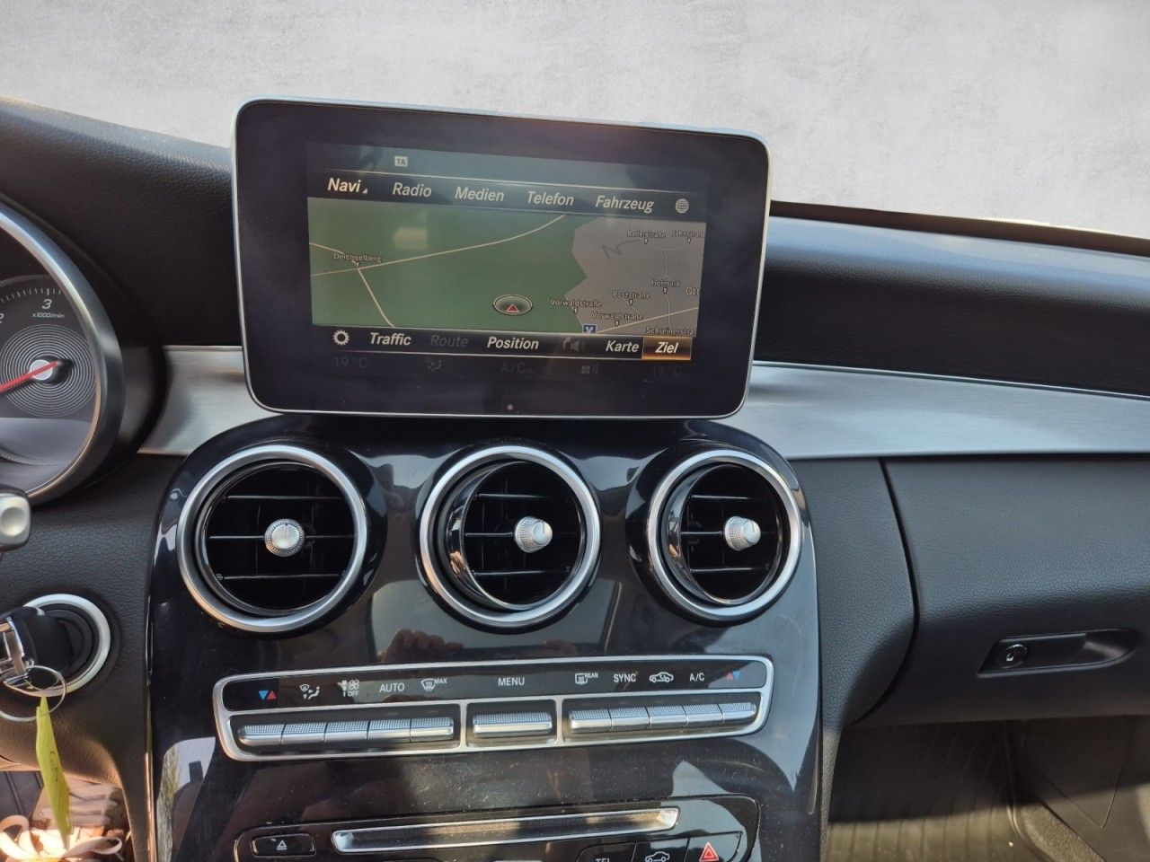 Fahrzeugabbildung Mercedes-Benz C 220d Avantgarde Navi Schiebedach