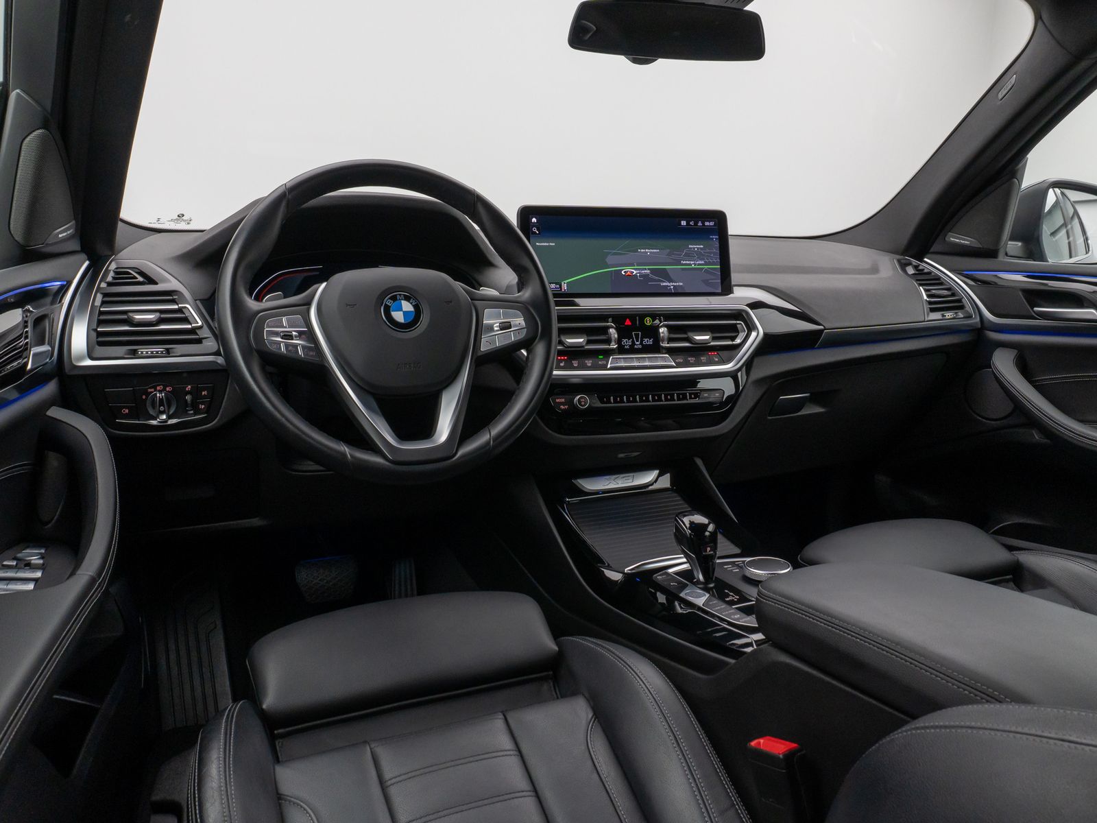 Fahrzeugabbildung BMW X3 xD30d Sport Kamera Laser HUD H/K Komfort AHK
