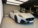 Maserati Granturismo 3.0 V6 361kW Modena Auto AWD - silberne Maserati Granturismo