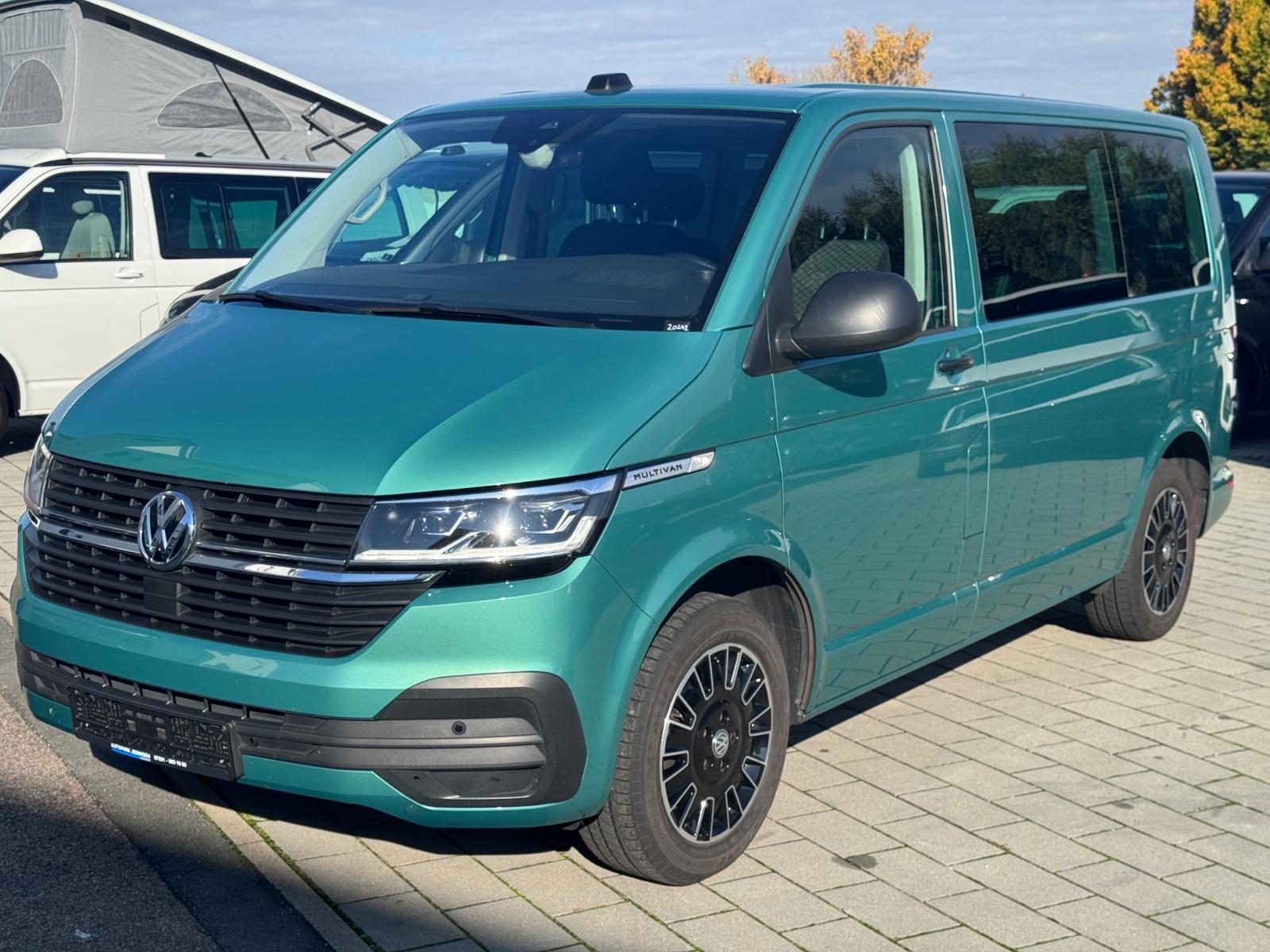 Volkswagen T6.1 Multivan DSG/LED/ACC/SideAssist/AHK/7-Sitze