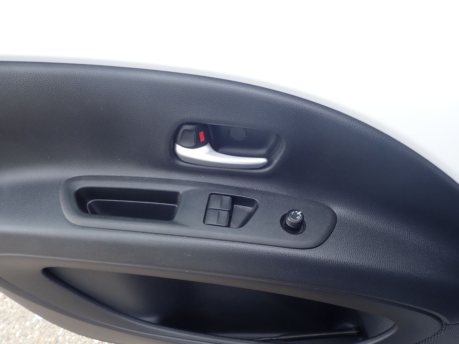 Fahrzeugabbildung Toyota Aygo X Play 1.0 5tg.