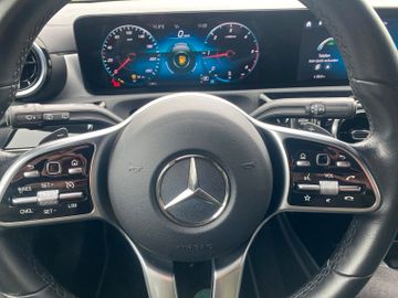 Bild 11 Mercedes-Benz CLA 180 CLA 180d SB*2.0D*STAND-HZ*CARPLAY*NIGHT-P*1.HD*