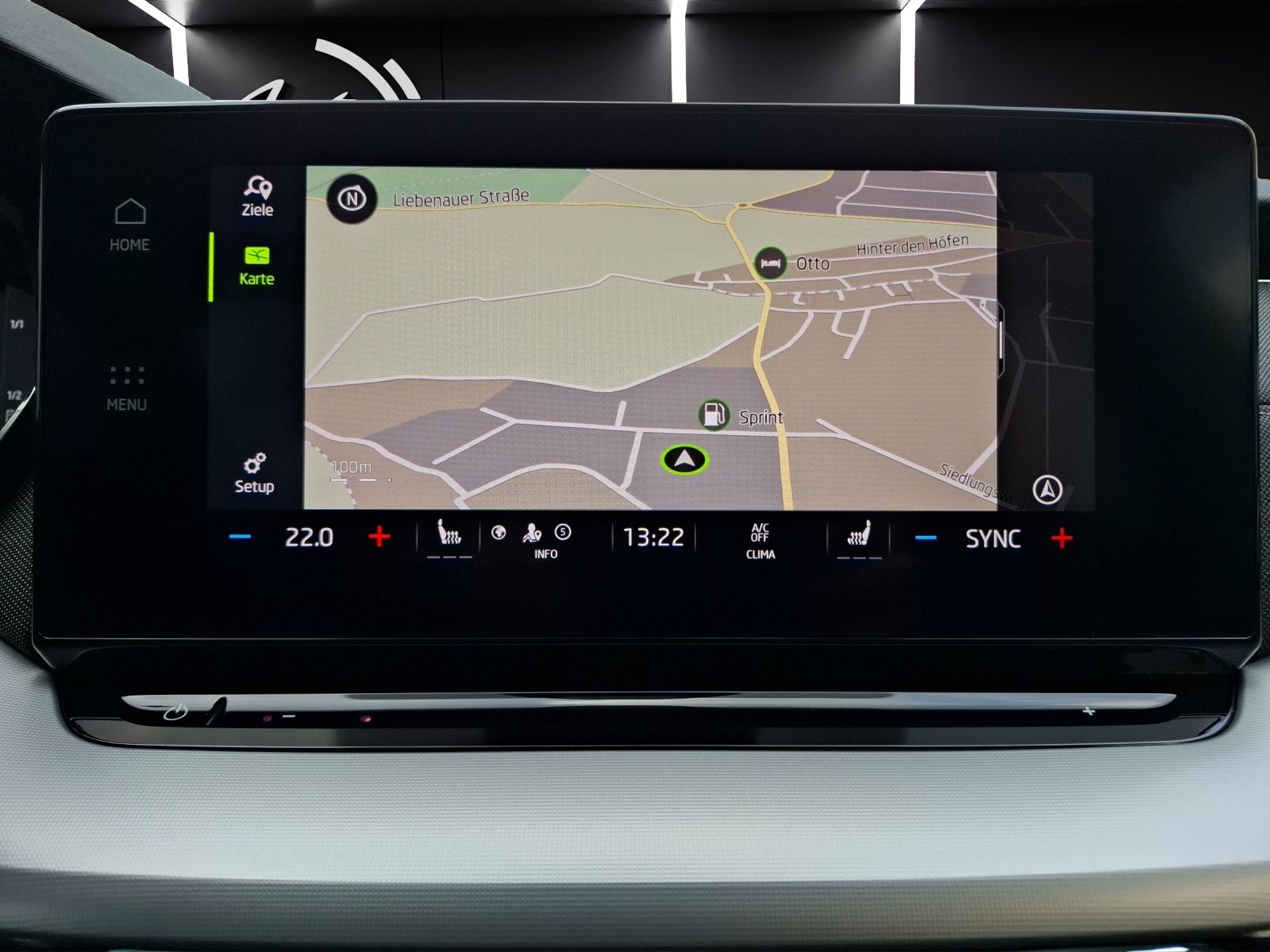 Fahrzeugabbildung SKODA Octavia Combi TDI First-Edition DSG Matrix Navi