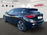 Infiniti Q30 T 2.0  AT AWD LED NAVI KAM SITZHEIZUNG BOSE - Infiniti Q30 Benziner Gebrauchtwagen