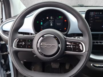 Fiat 500 e Icon KeyLess+Navi+SHZ+LM+SoundSys+SpurH