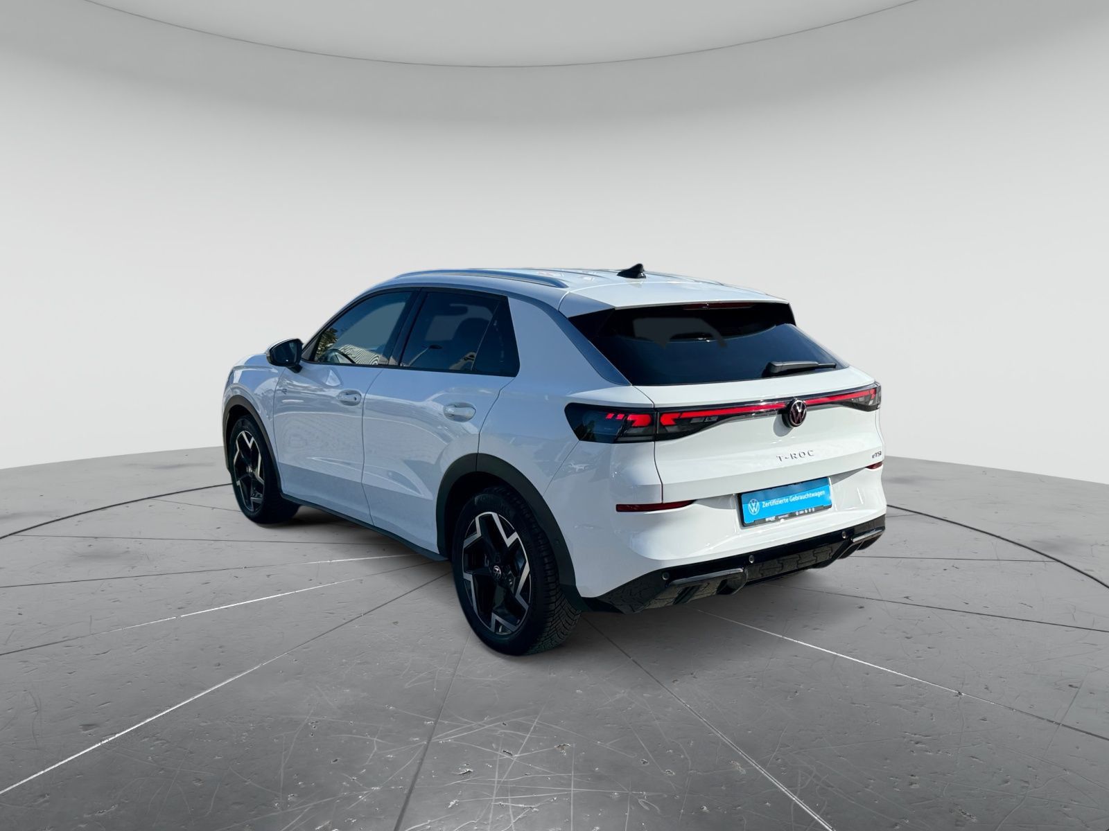 Volkswagen T-Roc R-Line 1.5 eTSI DSG MATRIX KAM 18 ACC NA foto 3