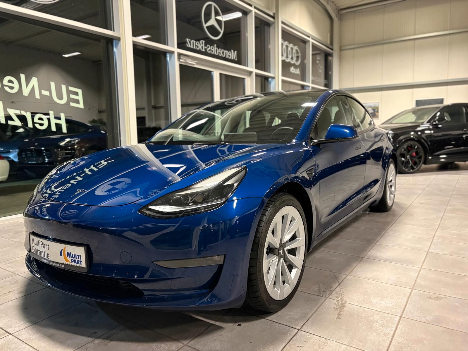 Fahrzeugabbildung Tesla Model 3 Long Range Dual AWD