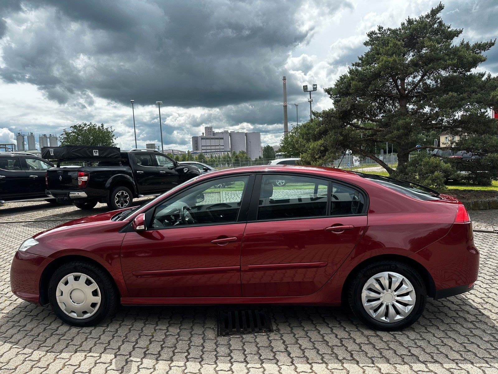 Fahrzeugabbildung Renault Laguna III Expression