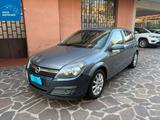 Opel Astra 1.7 CDTI 101CV 5 porte Cosmo - Opel Astra aus 2005 mit Diesel-Antrieb