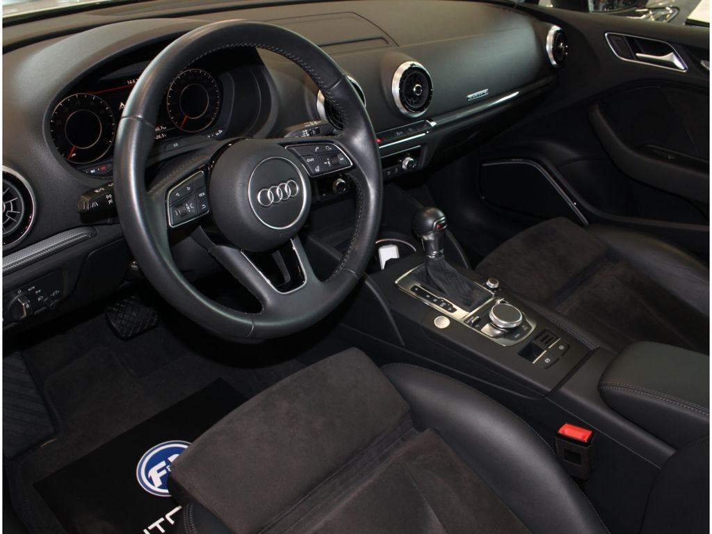Fahrzeugabbildung Audi A3 Sportback 40 TFSI quattro S Line PNRM*LED*B&O