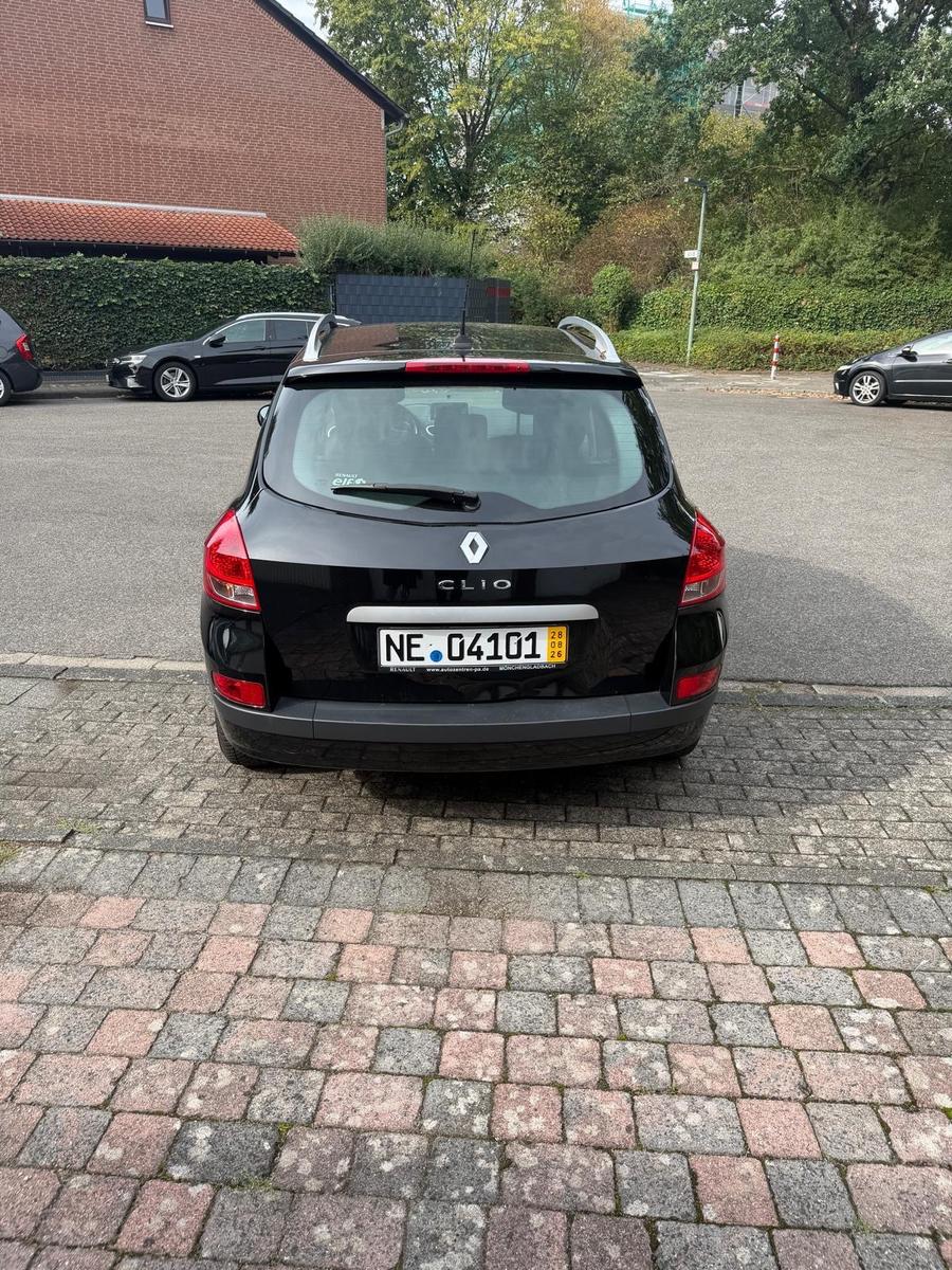 Renault Clio 2012 — photo 9