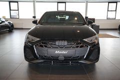 AUDI A3 Sportback 35 TFSI | 2x S line | Pano | Carbon AUDI A3 Sportback 35 TFSI | 2x S line | Pano | Carbon