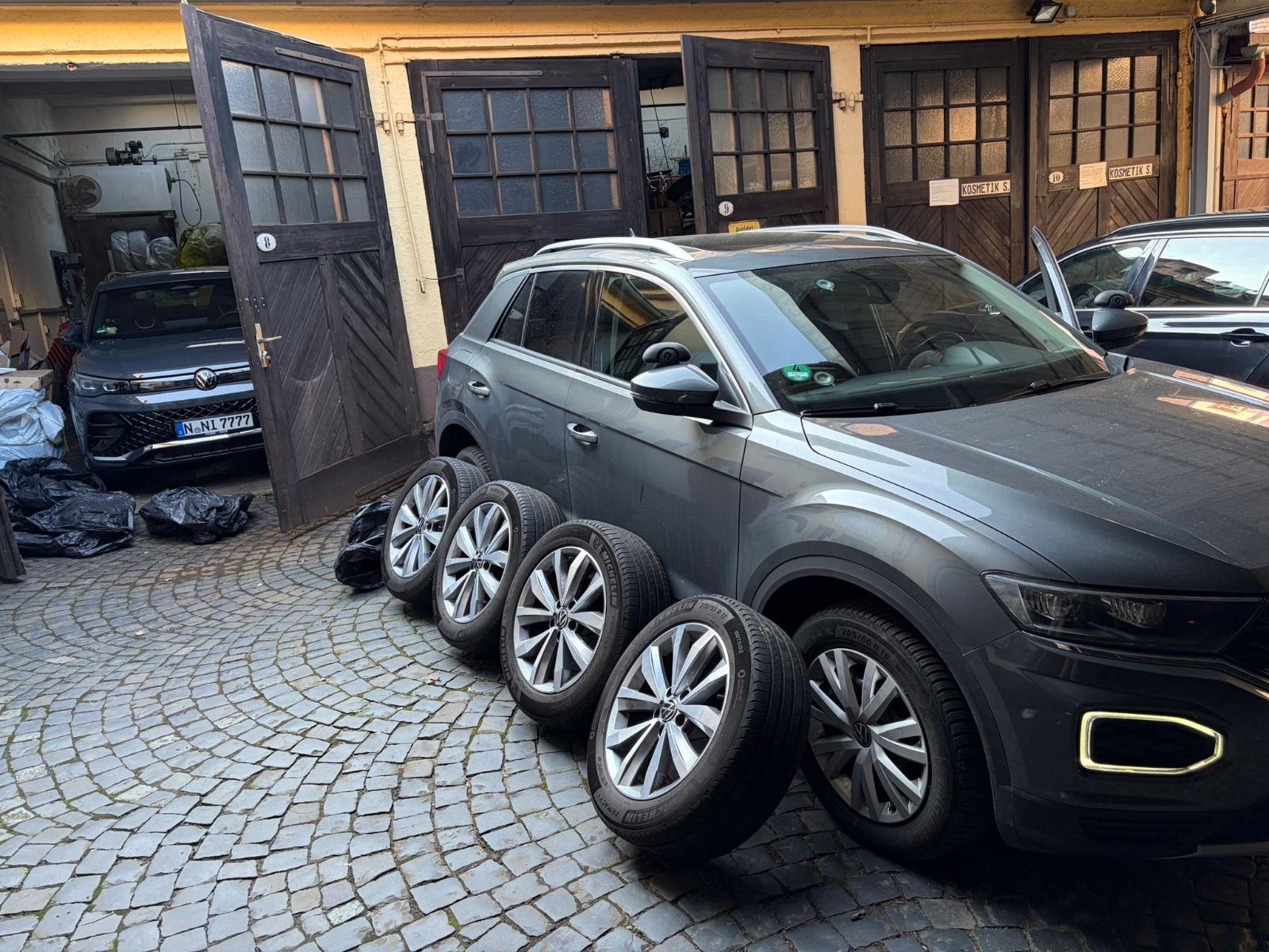 Volkswagen T-Roc 1.6 Style*PANO*LED*VIRTUEL DIGITAL