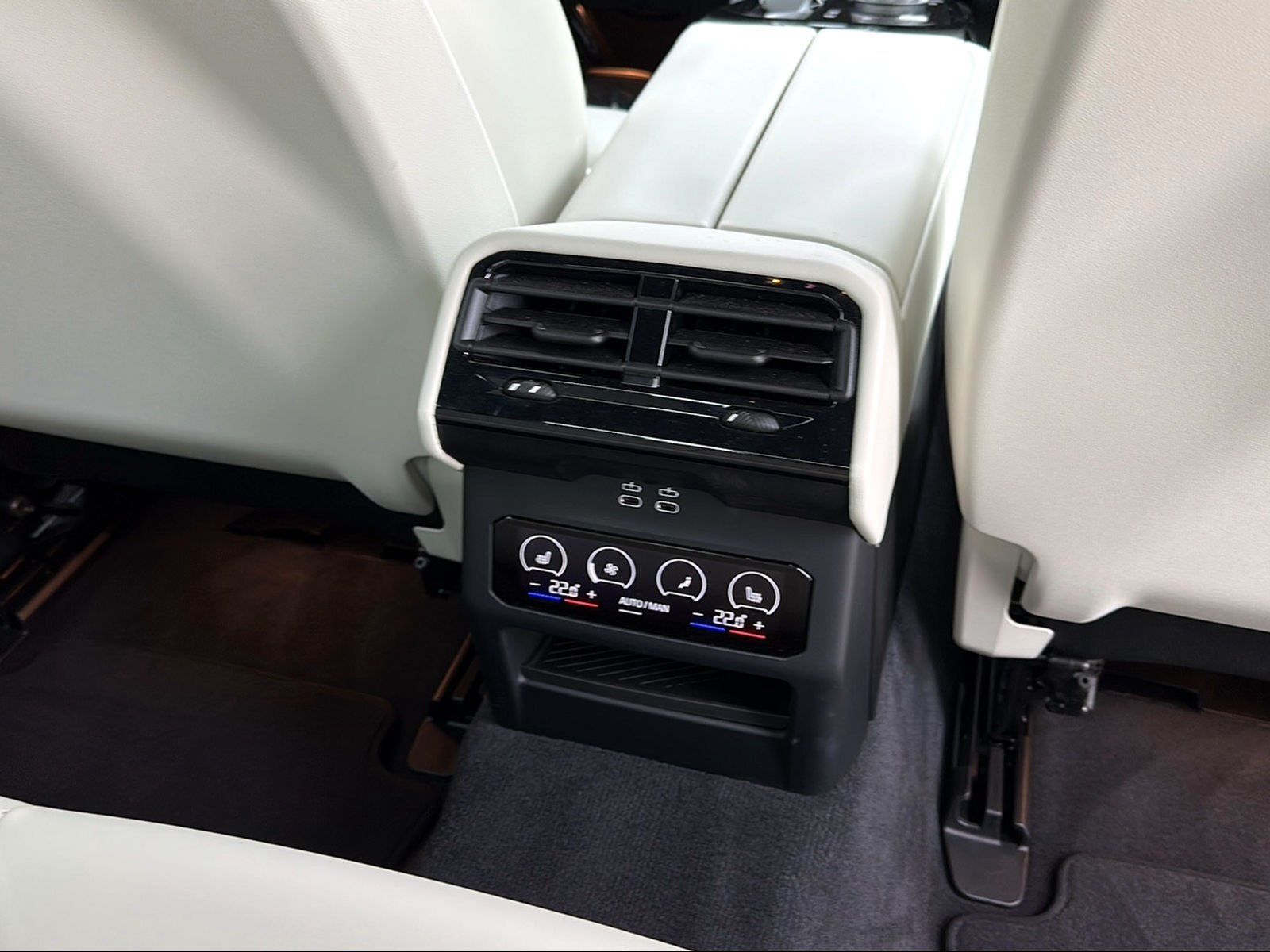 BMW i5 - Bild 22