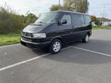 Volkswagen T4 Caravelle 2,5-l-Diesel TDI  - Volkswagen T4 in Bonn