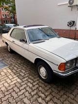 Mercedes-Benz Mercedes W123 230CE Coupe - Mercedes-Benz: Coupe, W123