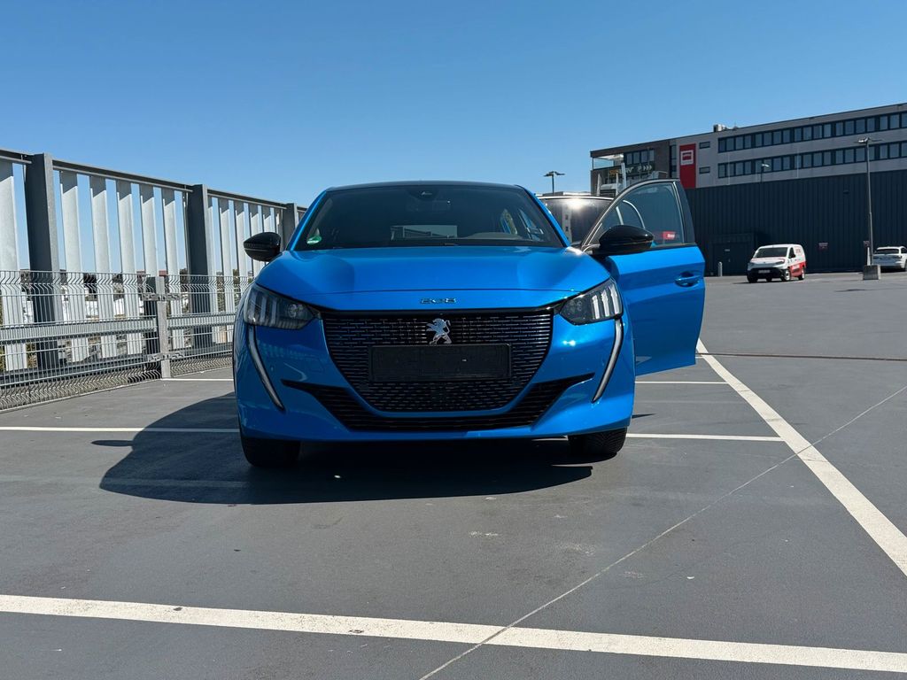 Image of Peugeot e-208