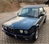 BMW E30 320 Cabrio - BMW 320: E30