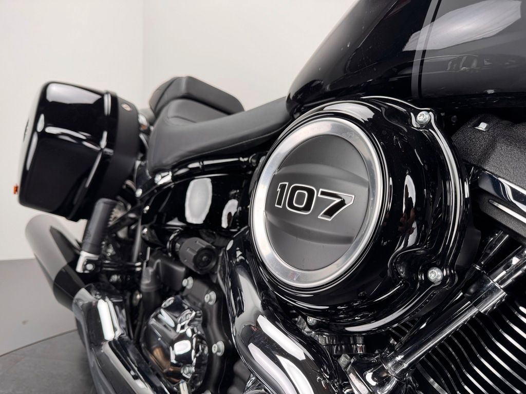 Fahrzeugabbildung Harley-Davidson SPORT GLIDE *NEUWERTIG