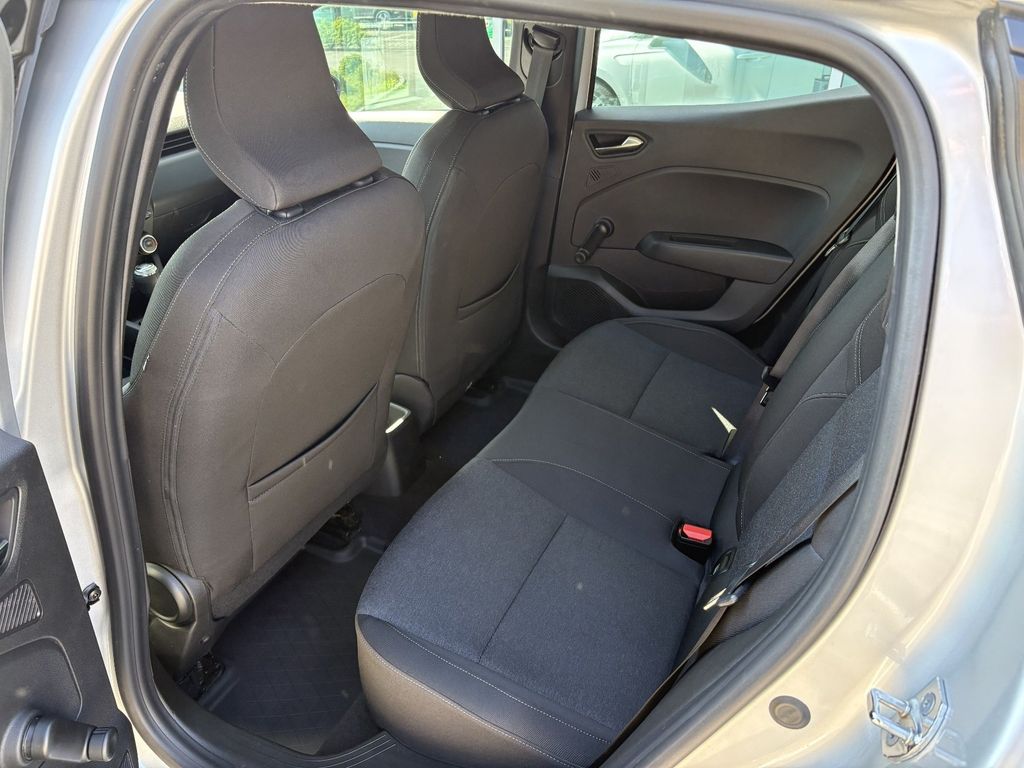 RENAULT Clio - Bild 9