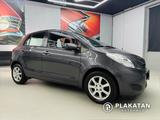 Toyota Yaris 1.33 Dual VVT-i Sol - Toyota mit Benzin-Antrieb: Limousine