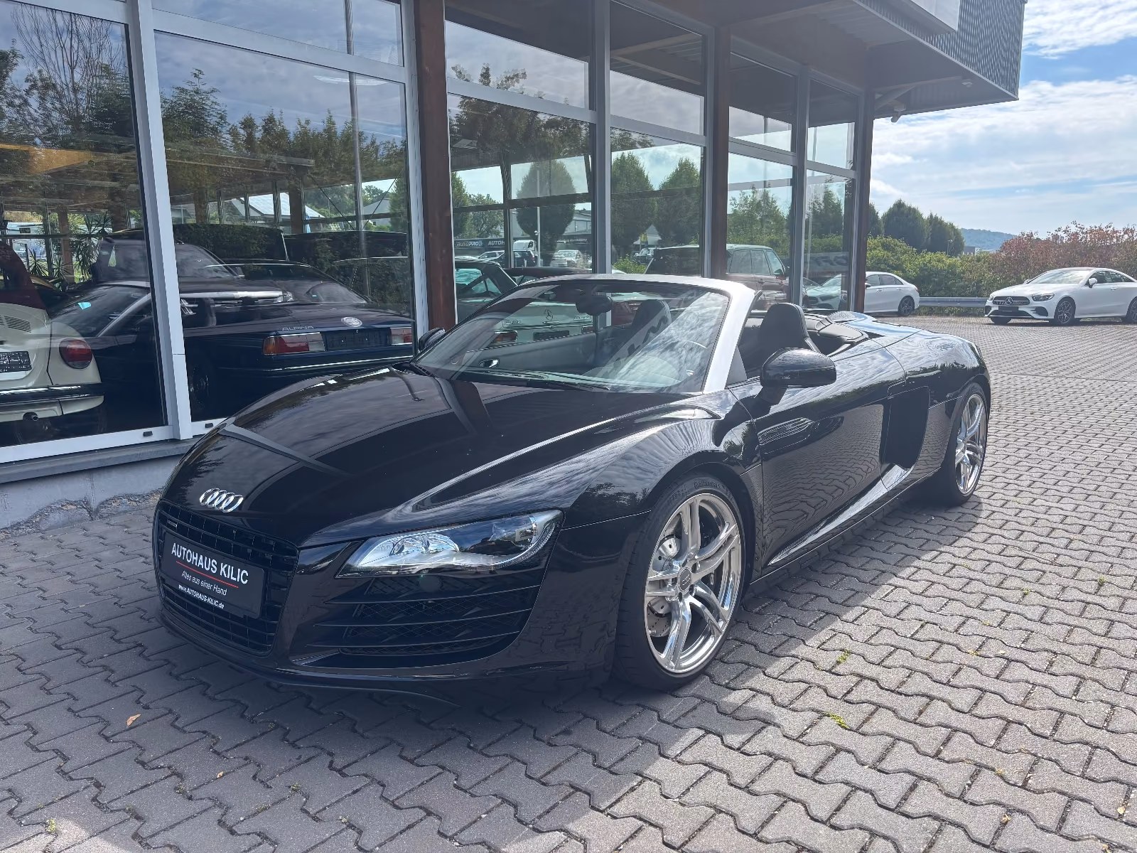 AUDI R8 SPYDER 4.2 FSI QUATTRO