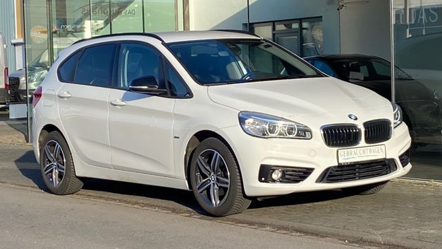 Fahrzeugabbildung BMW 218 2 Active Tourer 218 i Sport Line , NAVI, PDC