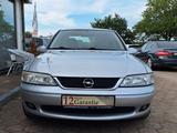 Opel Vectra 1.8 16V Elegance*Rostfrei*TÜVneu*TopAuto* - Opel Vectra in Hamburg
