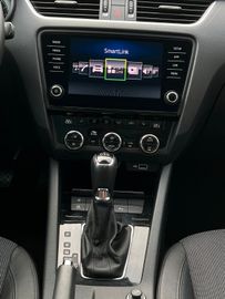Fahrzeugabbildung SKODA Octavia Combi 1.8 TSI DSG Style Pano LED ACC LHZ