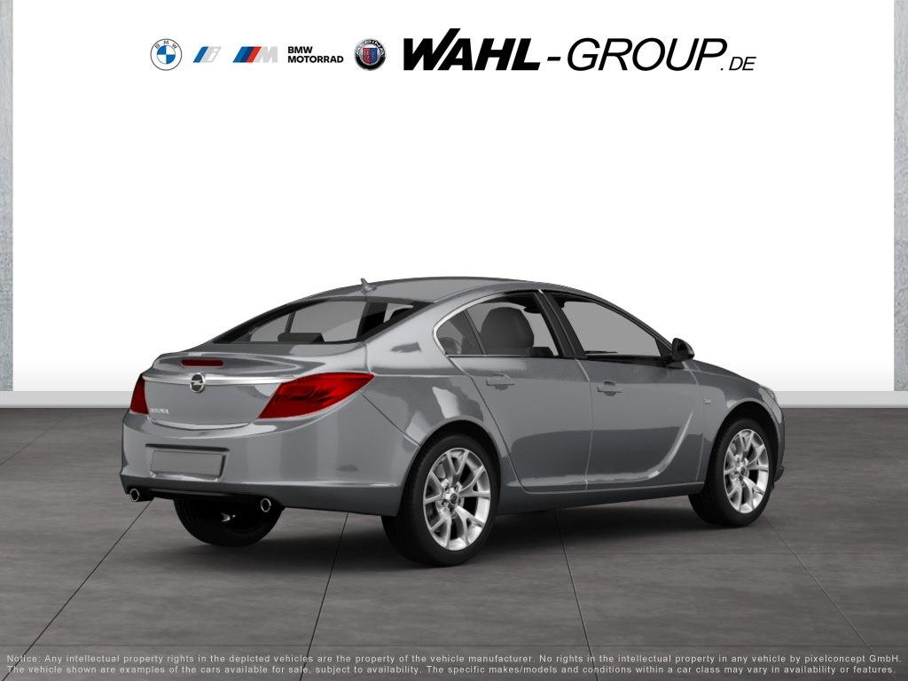 Opel Insignia 2011 — rear view