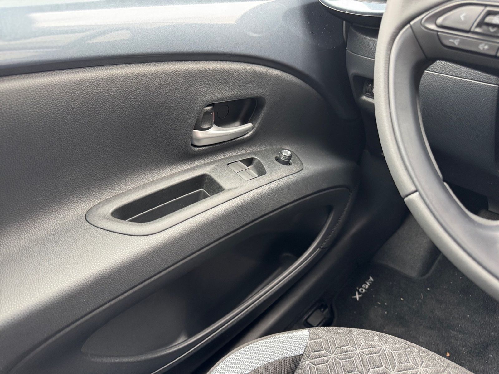 Fahrzeugabbildung Toyota Aygo X 1.0 Teamplayer Navi,SHZ,SoundSys,ACC,Kam.