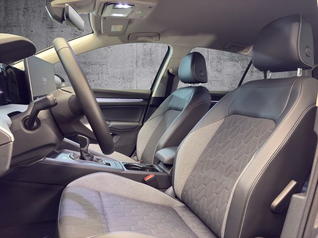 Volkswagen Golf - Bild 9