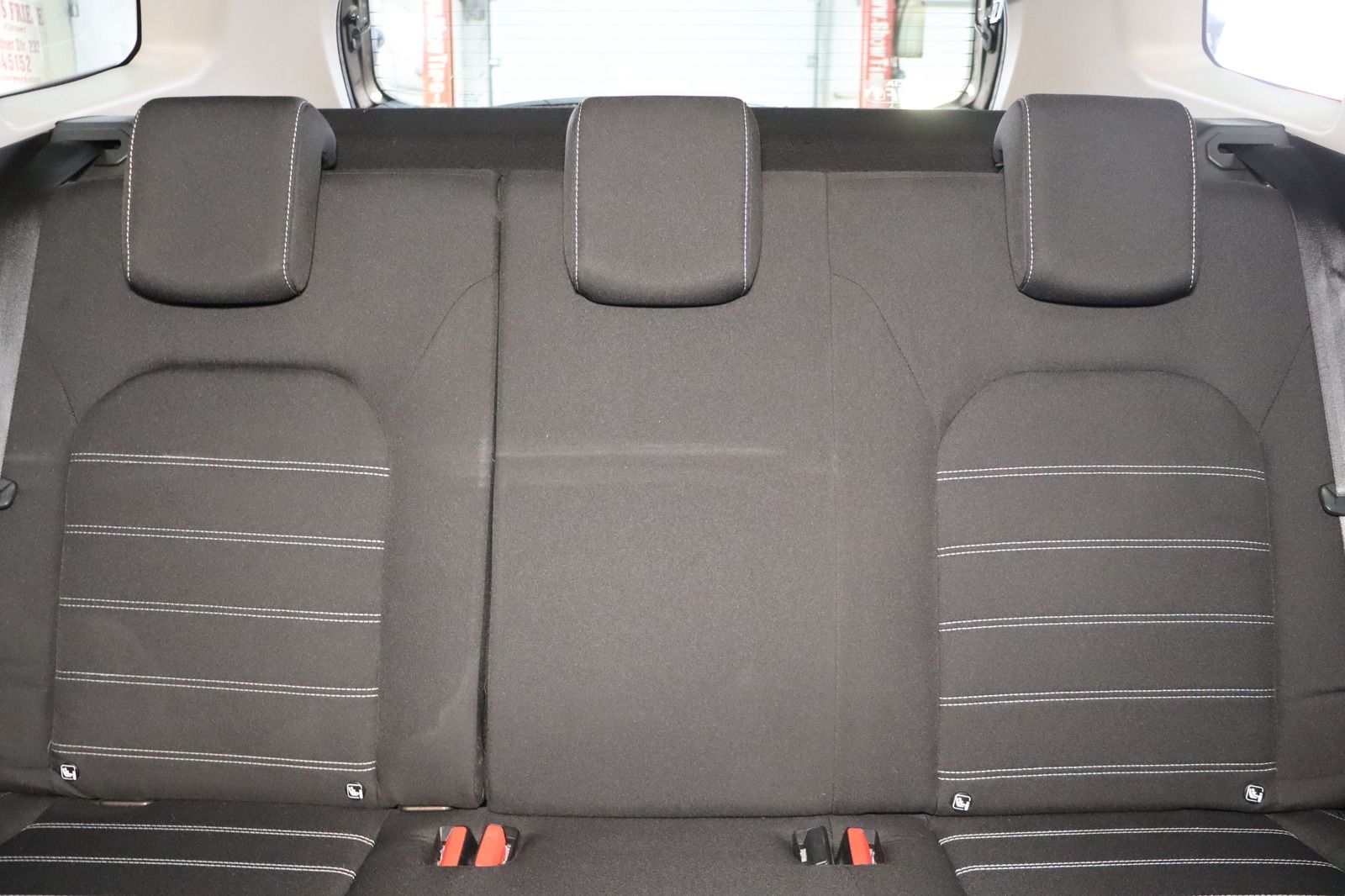 Fahrzeugabbildung Dacia Duster II 1.4 * 1. Hand * Navi * SHZ