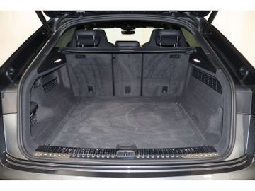Audi Q8 - 6