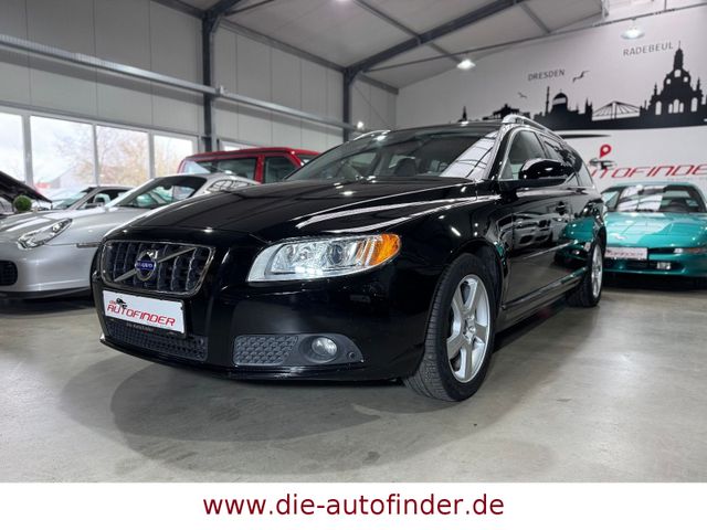 Volvo V70 2.0 T5 Kombi BiXenon,Navi,Leder,GSD,AHK,17"