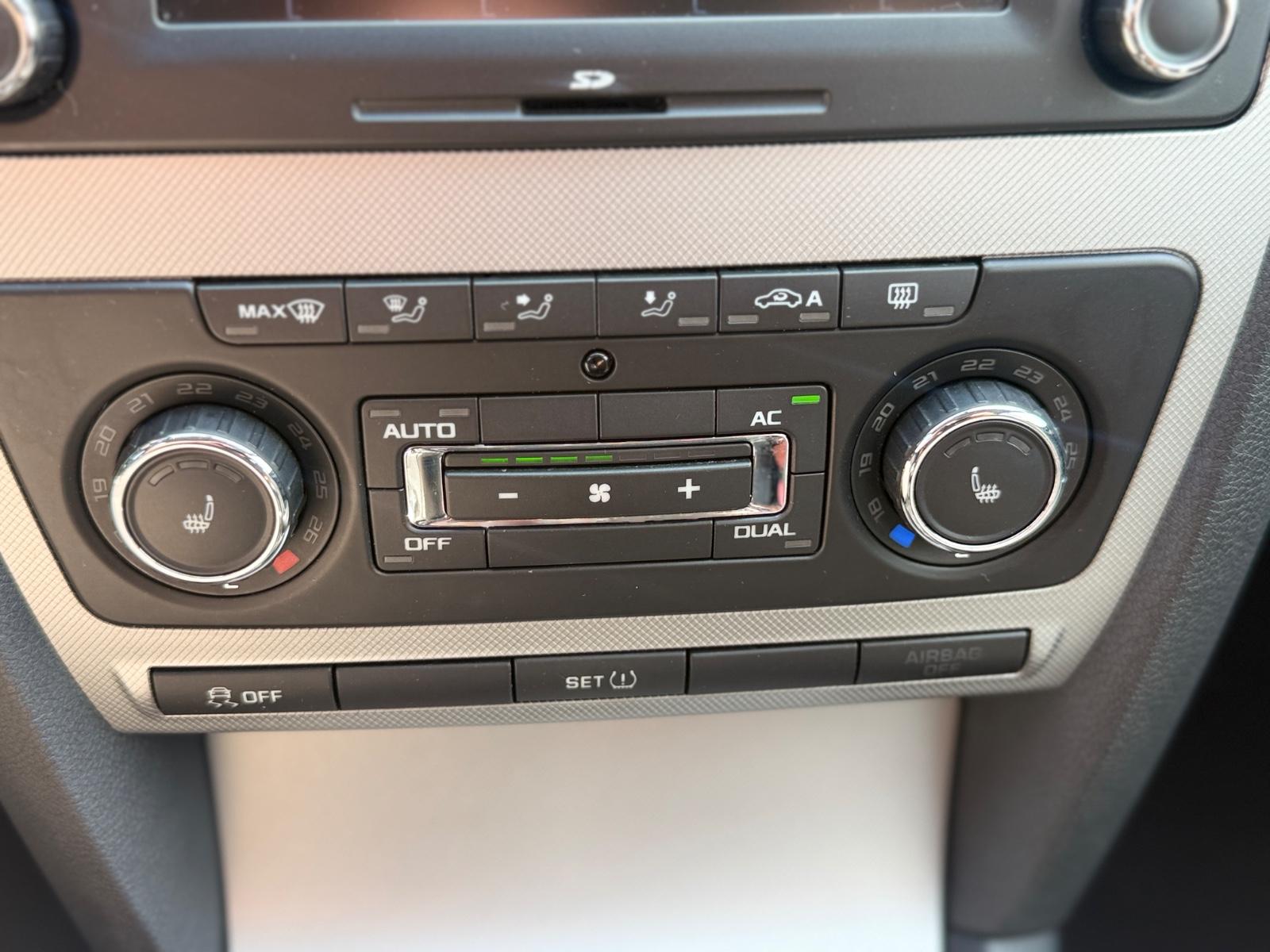 Skoda Octavia 2012 — photo 15