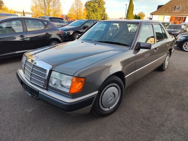 Mercedes-Benz 200 E W124 H-Zullasung