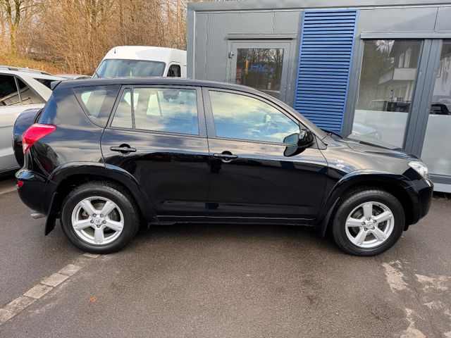 Toyota RAV4 Sol 4X4-Diesel-Klima-Ahk-Erste Hand