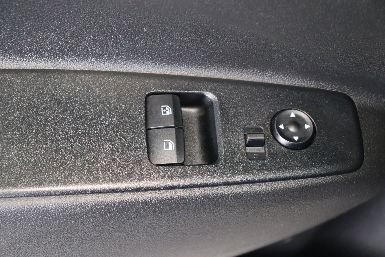 Fahrzeugabbildung Hyundai i10 * DAB * Navi * Lenkradhzg. * Rückfahrk.